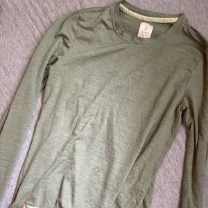 Tracksmith harrier long sleeve perfect condition